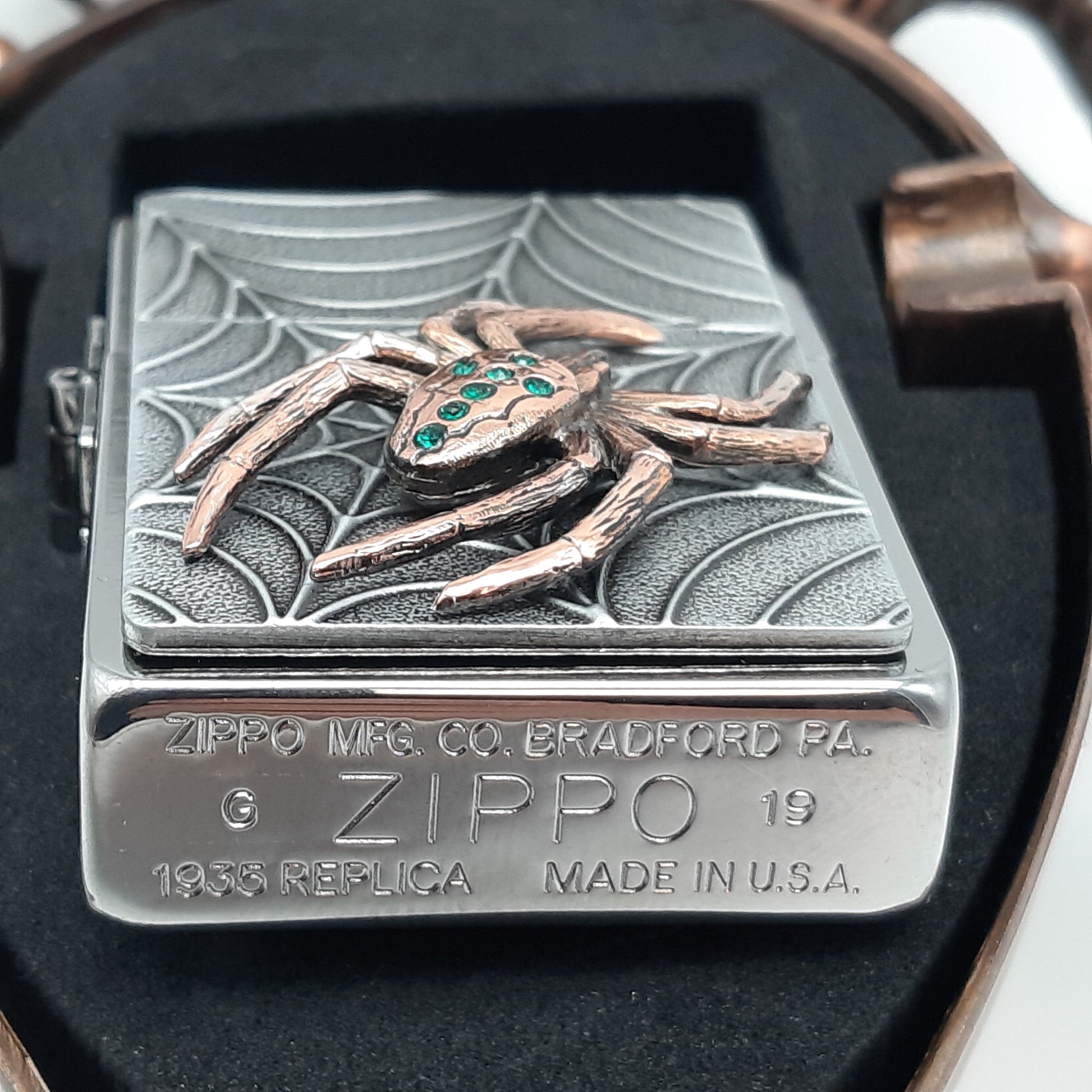 Zippo Zippo Benzinfeuerzeug Copper Spider 1935 mit Aschenbecher - Limited Edition XXXX/1000